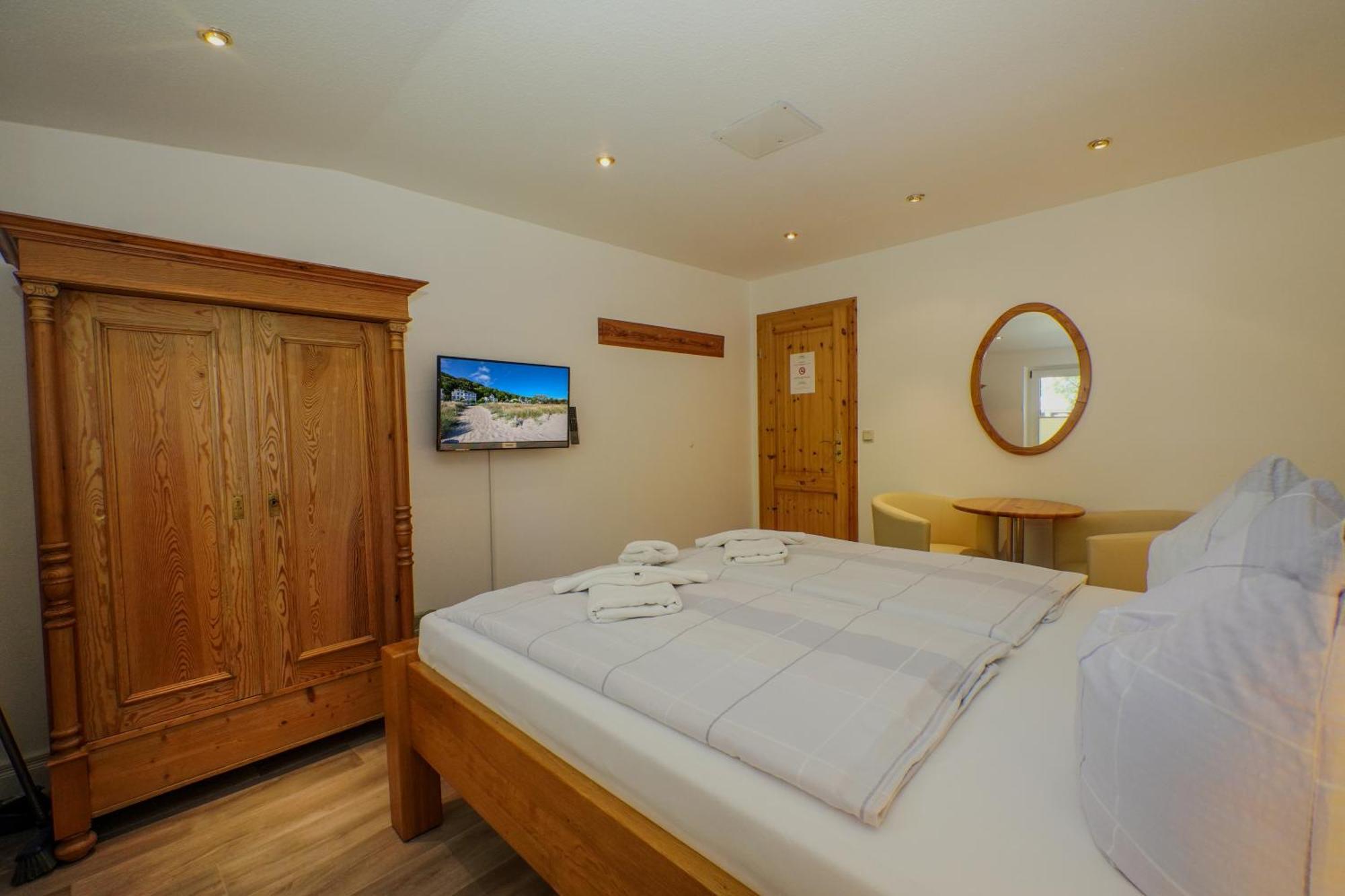 Pension Middel Binz Esterno foto
