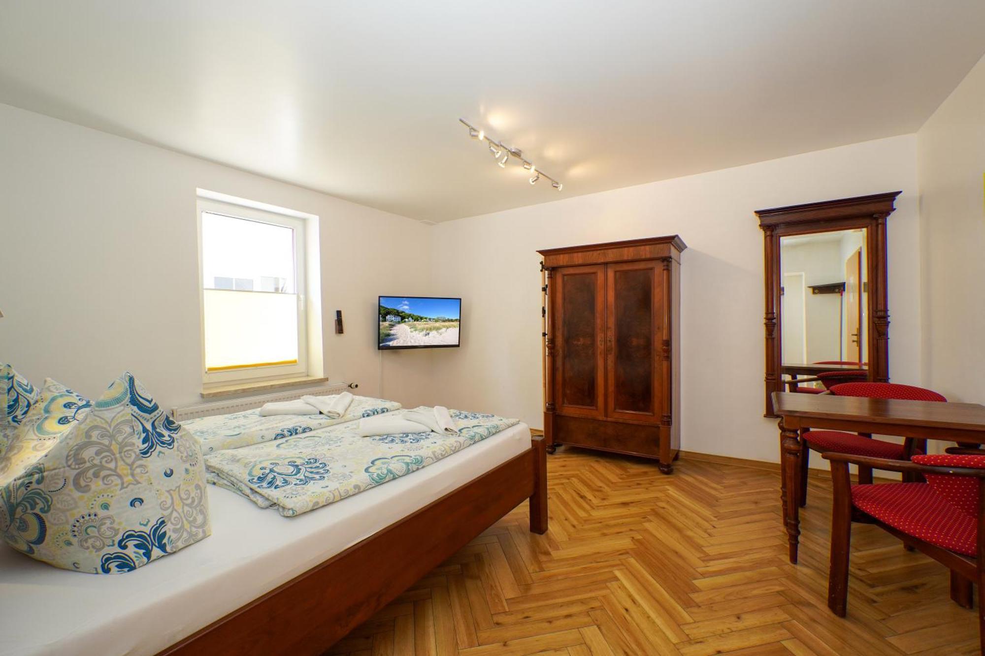 Pension Middel Binz Esterno foto